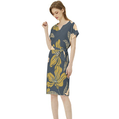 Betwing Seleeve Notch Neck Casual Dress with Belt